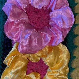 Satin Scrunchies !!!!!!